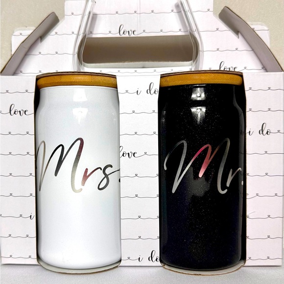 Mr. & Mrs boxed set of 16.9 oz. tumblers with lids and straws - Picture 1 of 7